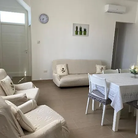 Casa Bianca Тавьяно